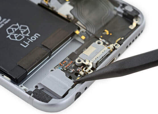 Замена микрофона (основной камеры) на iPhone 5c