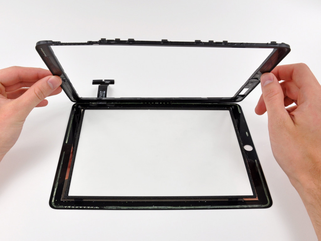 Замена рамки дисплея на iPad 2