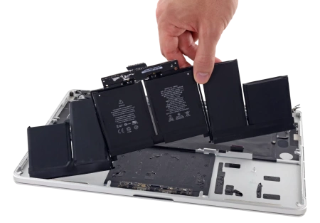Ремонт Apple MacBook Замена аккумулятора на MacBook Pro 15 2015 А1707 в Самаре по доступным ценам