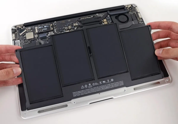 Замена аккумулятора на MacBook Air 13 Retina A1932 в Самаре по доступным ценам