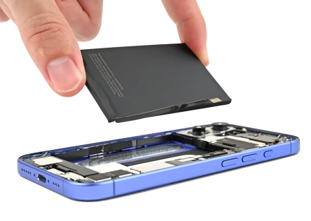 Замена аккумулятора на iPhone 16 Plus