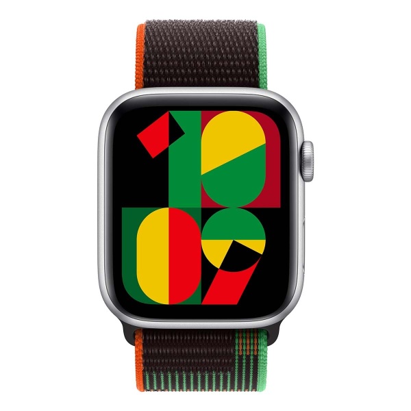 Купить apple watch se (2024), 44 мм корпус из алюминия цвета «silver», ремешок sport loop цвета «black unity» с доставкой