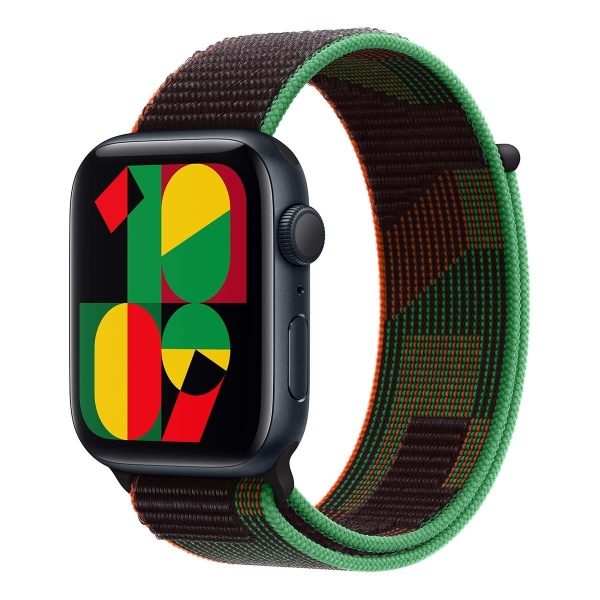 Купить apple watch se (2024), 44 мм корпус из алюминия цвета «midnight», ремешок sport loop цвета «black unity» с доставкой по России