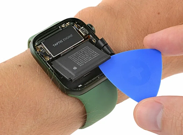 Замена  Аккумулятора на  Apple Watch series 7 в Самаре по доступным ценам