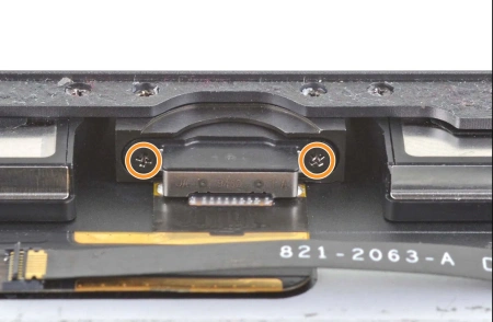 Замена нижнего шлейфа с разъёмом зарядки на iPad 9 (2021)