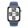 Купить apple watch se (2024), 40 мм корпус из алюминия цвета «silver», ремешок sport band размера m/l цвета «denim» с доставкой